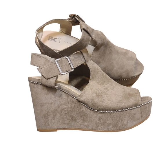 BC Footwear Women's Here We Go Now Platform Wedge Sandal, Taupe v-Suede, 8.5 - Picture 2 of 10
